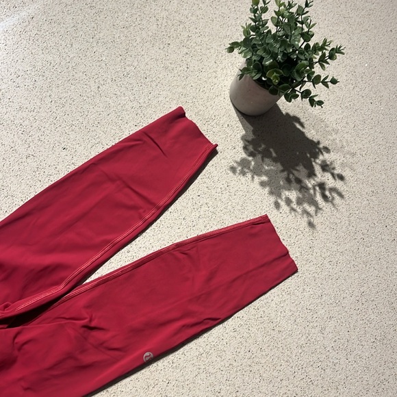 Lululemon Sz 4 Fast & Free 7/8 Tight II *Nulux 25" in Violet Red (dark hot pink) - Picture 14 of 16